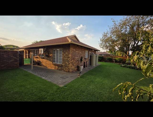 3 BEDROOM TOWNHOUSE FOR SALE IN MONTANA